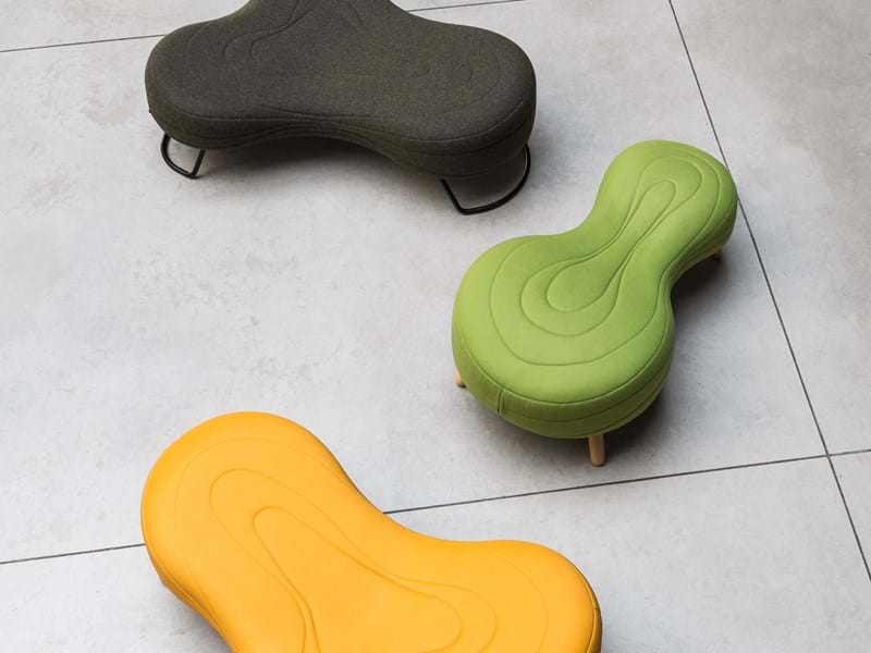 Soffor av NOTI med möbeltyg från Svensson