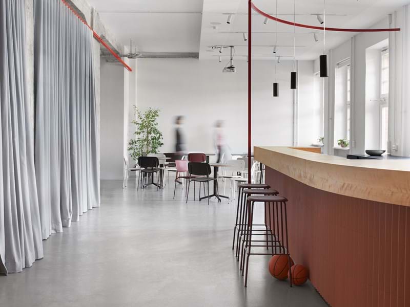 Spielfeld mit Svensson Vorhangstoffe Grain