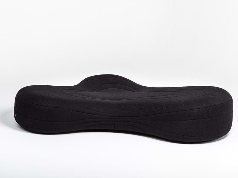 Soffor av NOTI med möbeltyget Raw från Svensson